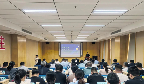 法爾勝管理學(xué)院2025年度技術(shù)創(chuàng)新班正式啟動(dòng)！